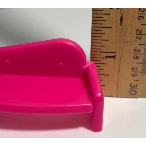 Dollhouse Miniature Pink Couch By Mattel Plastic 2009 Sofa 3" - Picture 7 of 7